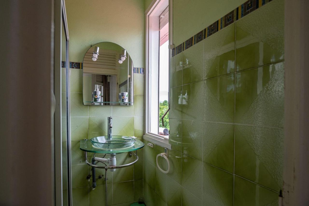 Domaine Lyscelle Apartment Sainte-Rose Luaran gambar